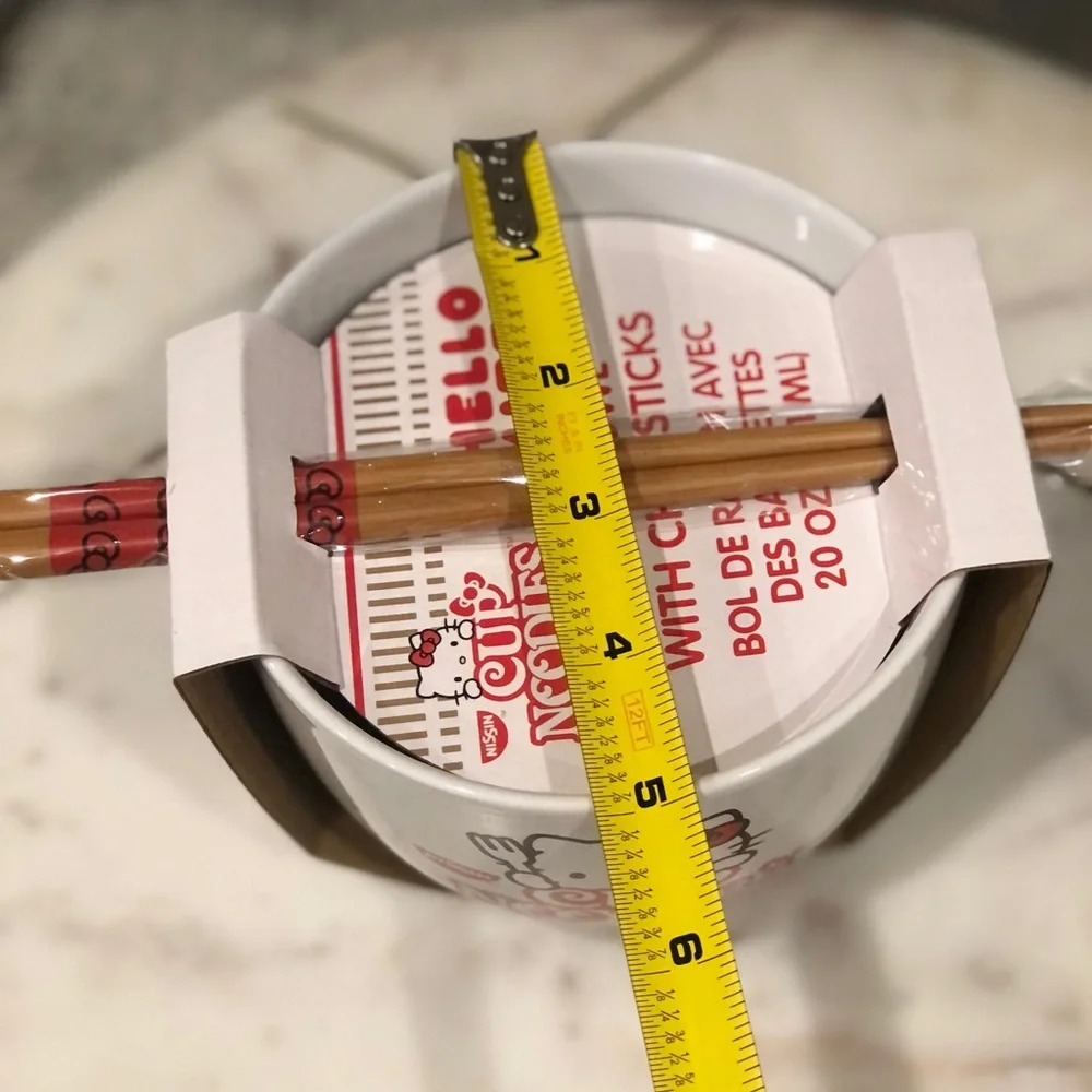 ✨NWT✨ Hello Kitty x Cup Noodles 20 Ounce Ramen Bowl with Chopsticks - Picture 6 of 12